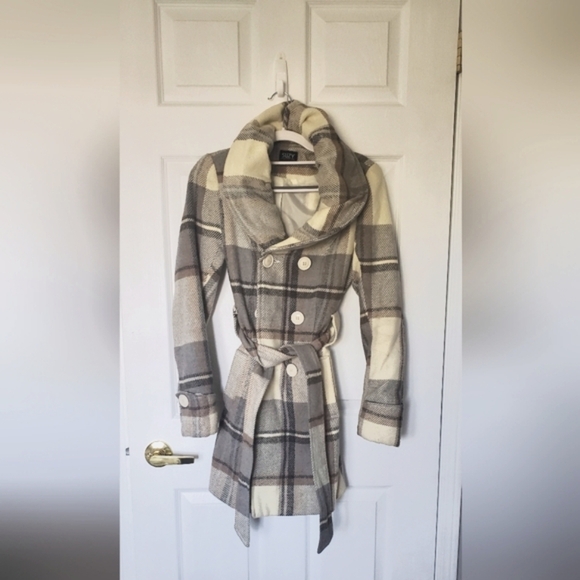 Suzy Shier Cream and Brown Trench Coat - Picture 1 of 3